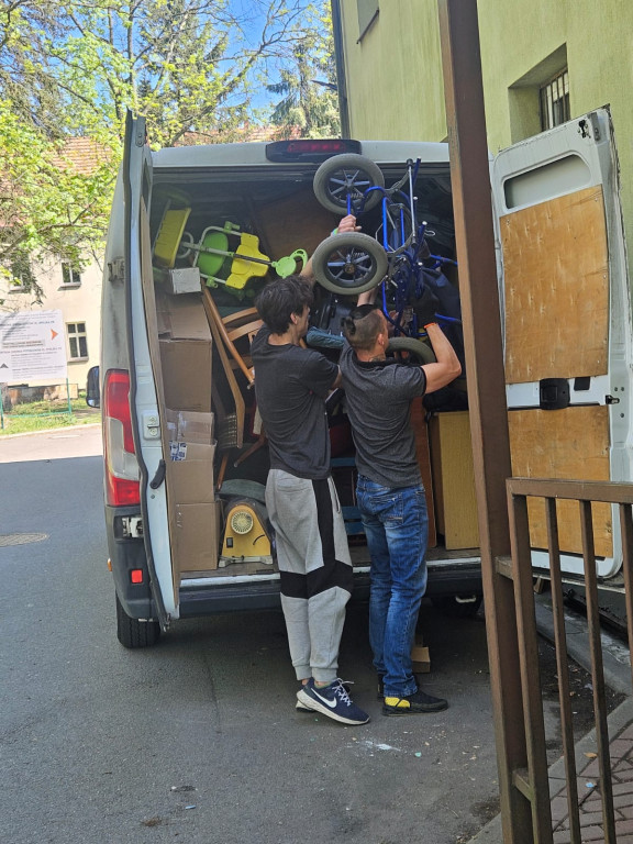 Przeprowadzka Tarnogórskiej Szafy Społecznej