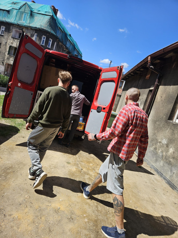 Przeprowadzka Tarnogórskiej Szafy Społecznej