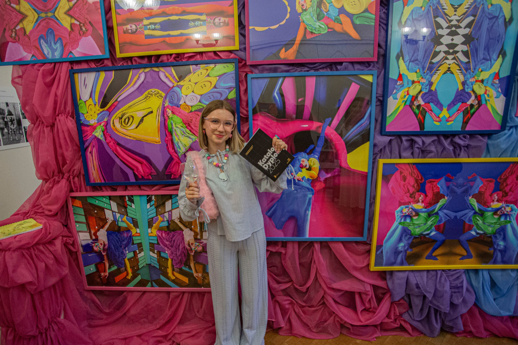 Tarnowskie Góry. Wystawa absolwentów Plastyka