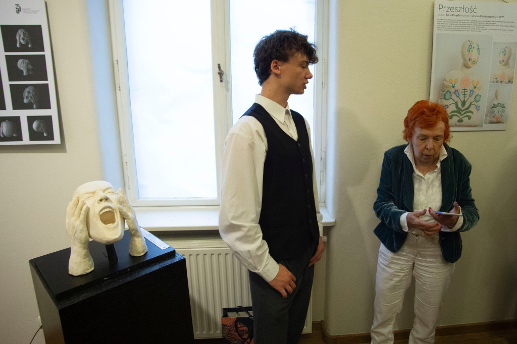 Tarnowskie Góry. Wystawa absolwentów Plastyka