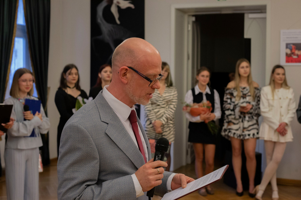 Tarnowskie Góry. Wystawa absolwentów Plastyka