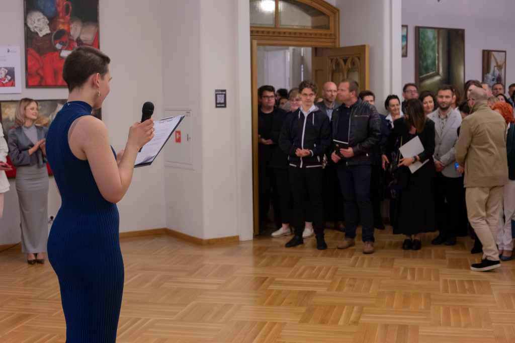 Tarnowskie Góry. Wystawa absolwentów Plastyka