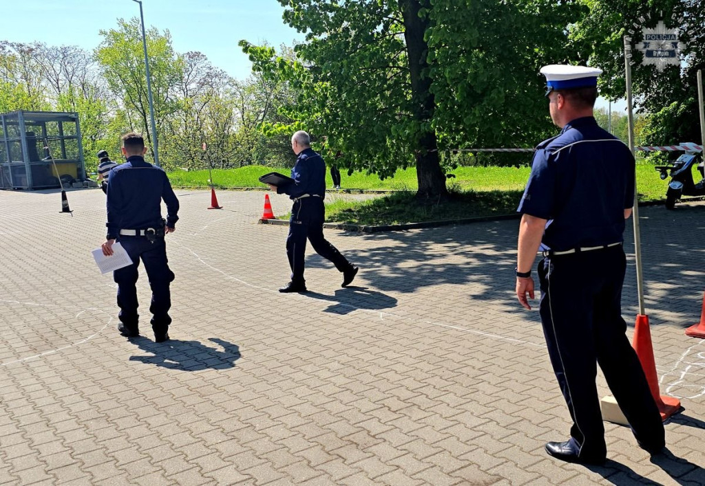 Bytom, Nakło Śl. Uczeń szkoły rolniczej na czele