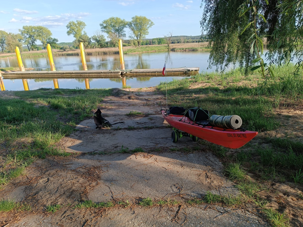 61 km wiosłowania jednego dnia, Bałtyk już bliżej