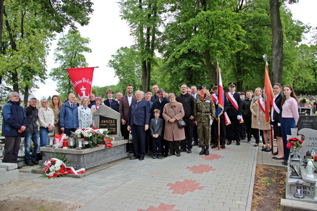Radzionków. Oznaczyli groby