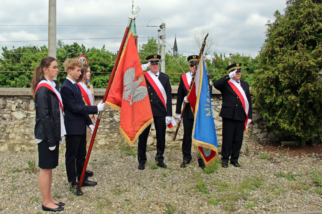 Radzionków. Oznaczyli groby
