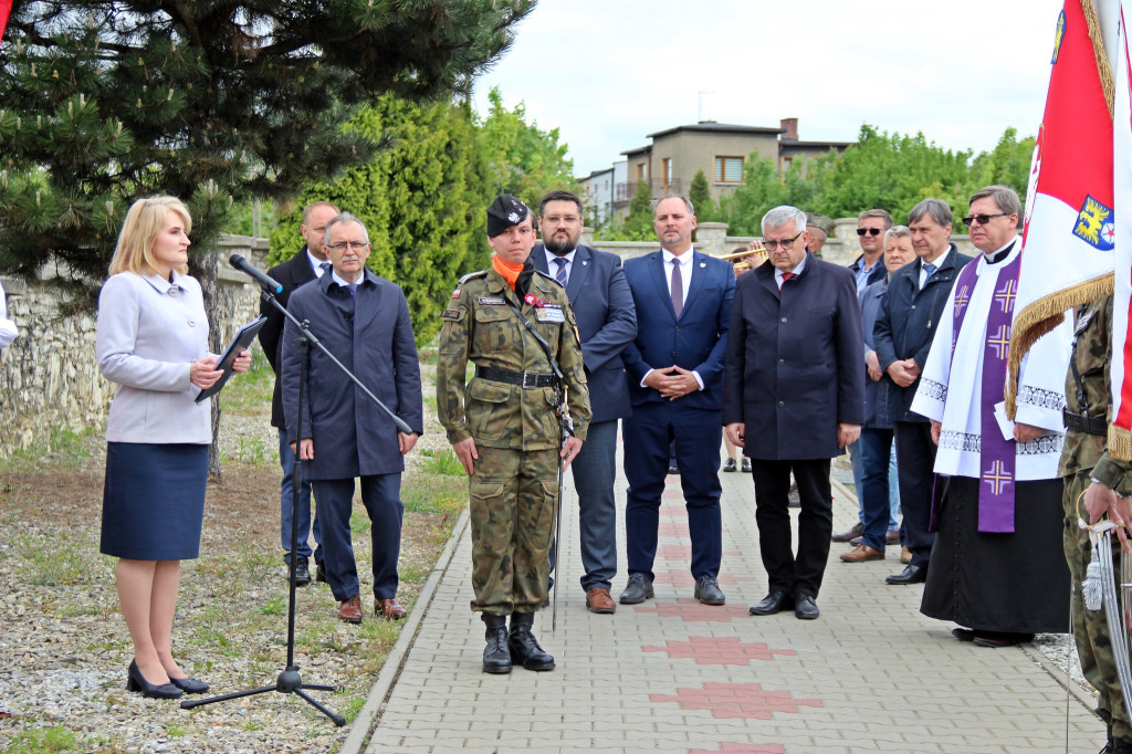 Radzionków. Oznaczyli groby