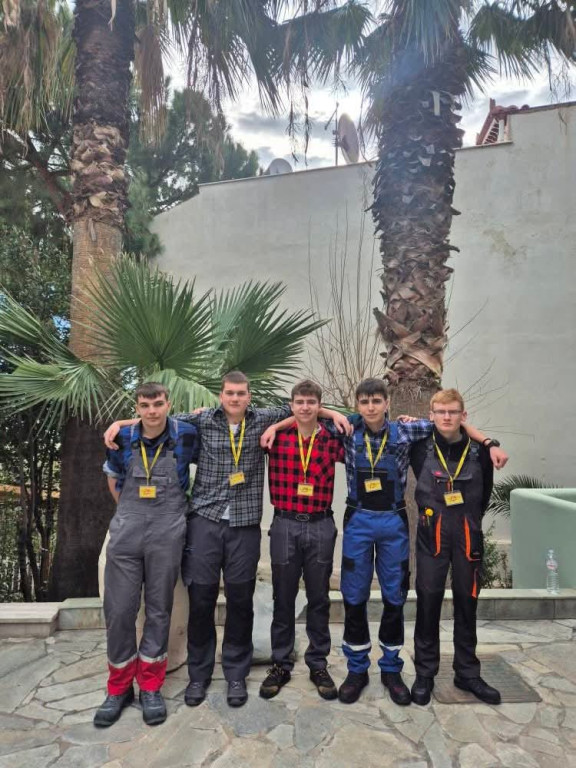 Uczniowie z Radzionkowa na praktykach w Grecji