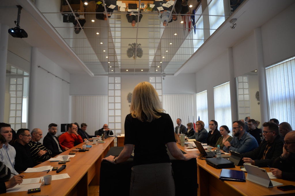 Co dalej ze szkołą i przedszkolem? Sesja rady