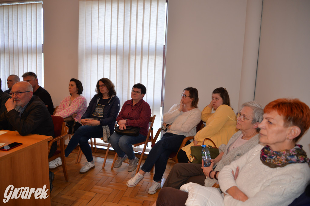 Co dalej ze szkołą i przedszkolem? Sesja rady