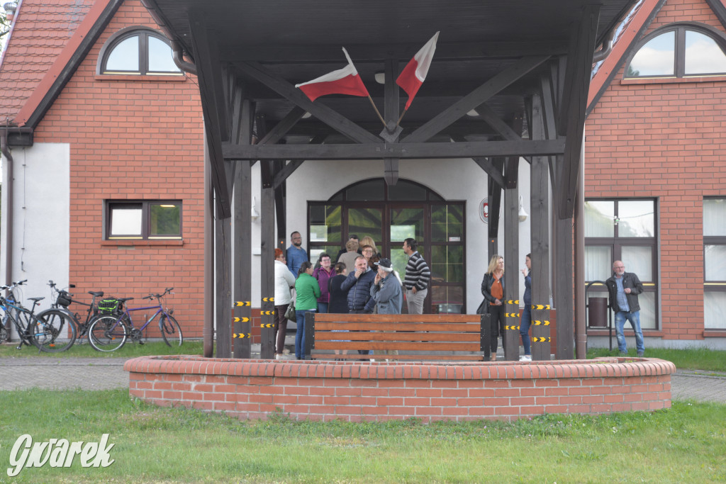 Co dalej ze szkołą i przedszkolem? Sesja rady