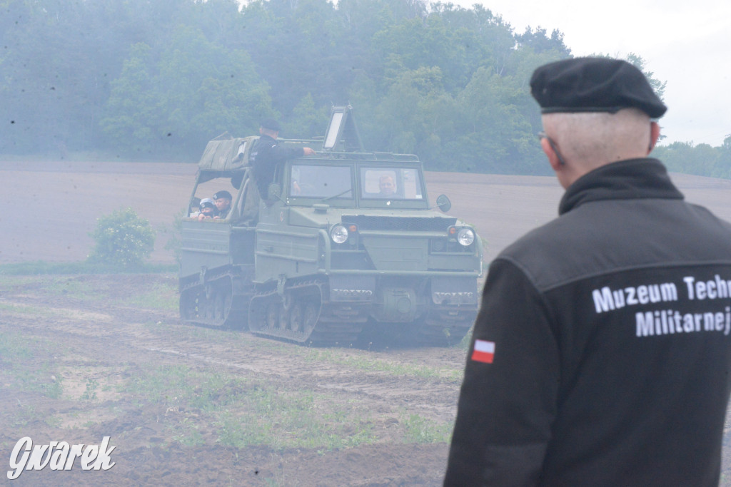 Noc Muzeów na czołgowisku w Zbrosławicach