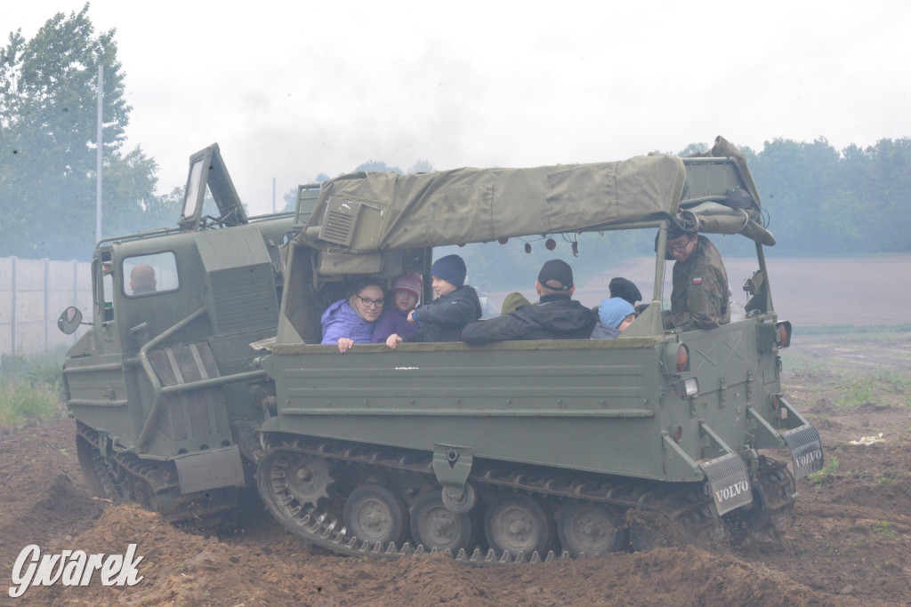 Noc Muzeów na czołgowisku w Zbrosławicach