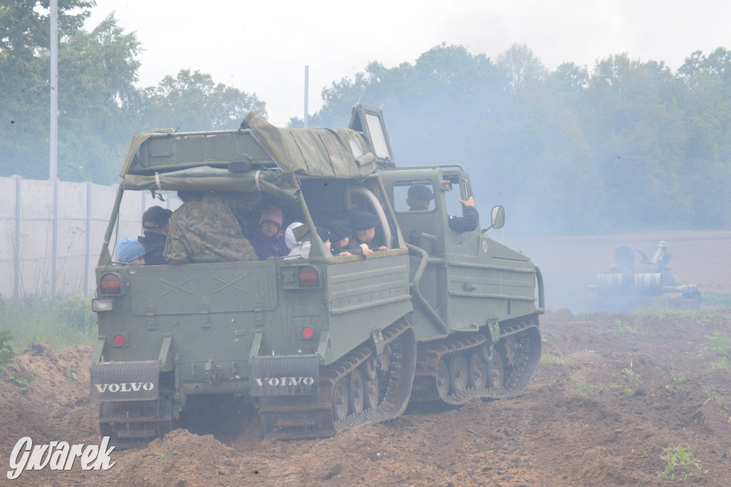 Noc Muzeów na czołgowisku w Zbrosławicach