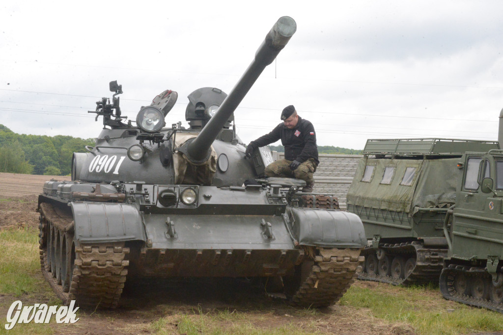 Noc Muzeów na czołgowisku w Zbrosławicach