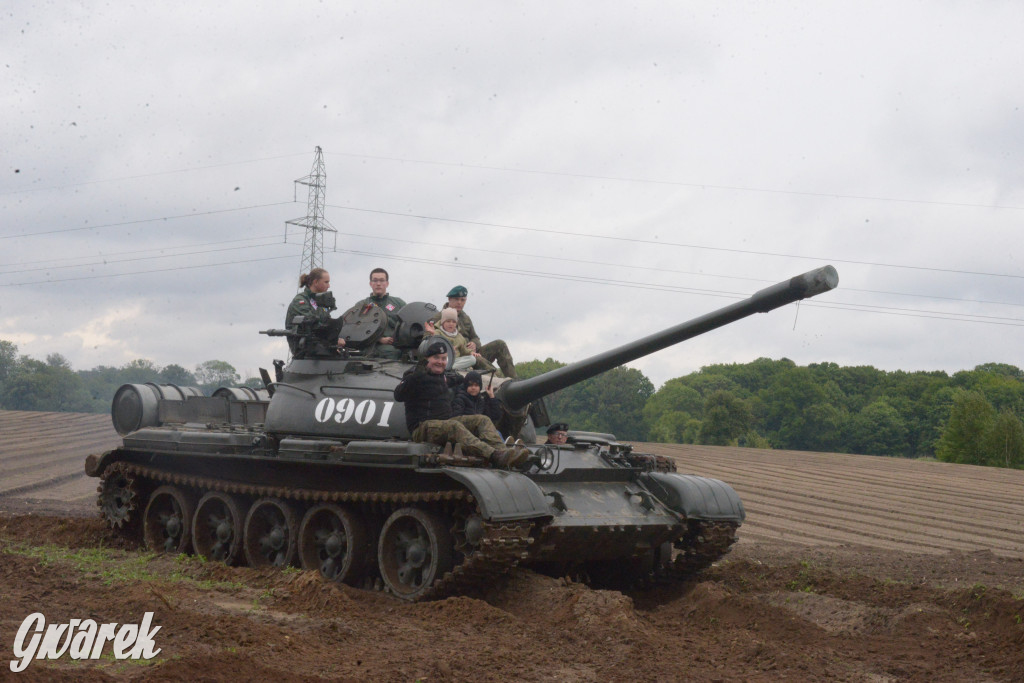 Noc Muzeów na czołgowisku w Zbrosławicach