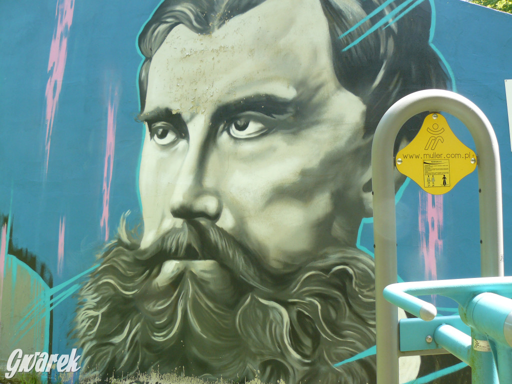 Tarnowskie Góry. Mural w parku Repeckim niszczeje