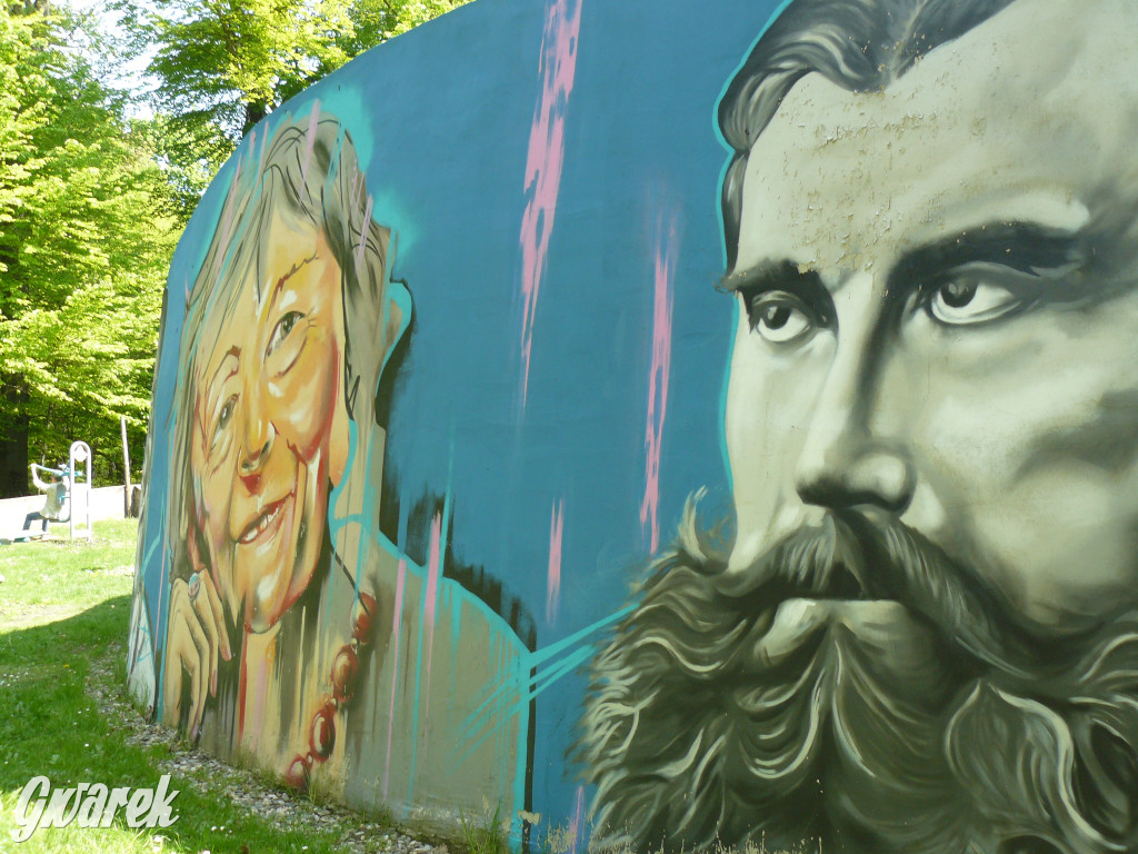 Tarnowskie Góry. Mural w parku Repeckim niszczeje