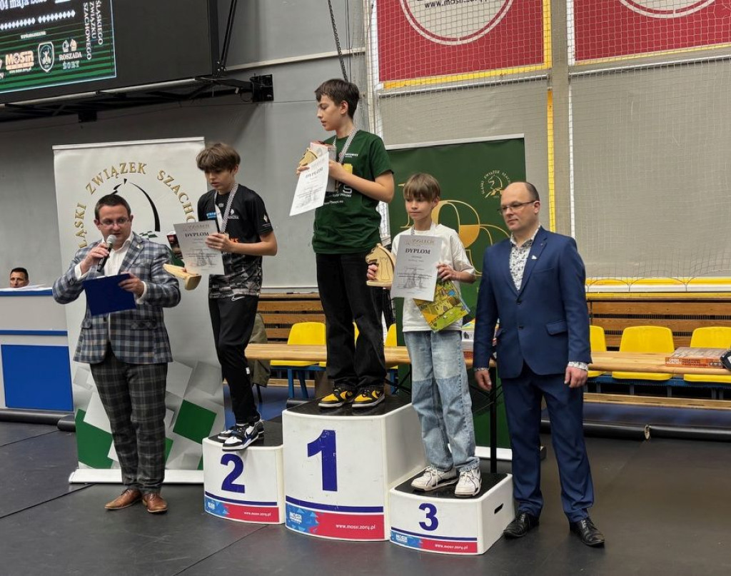 Nasz szachista na trzecim stopniu podium