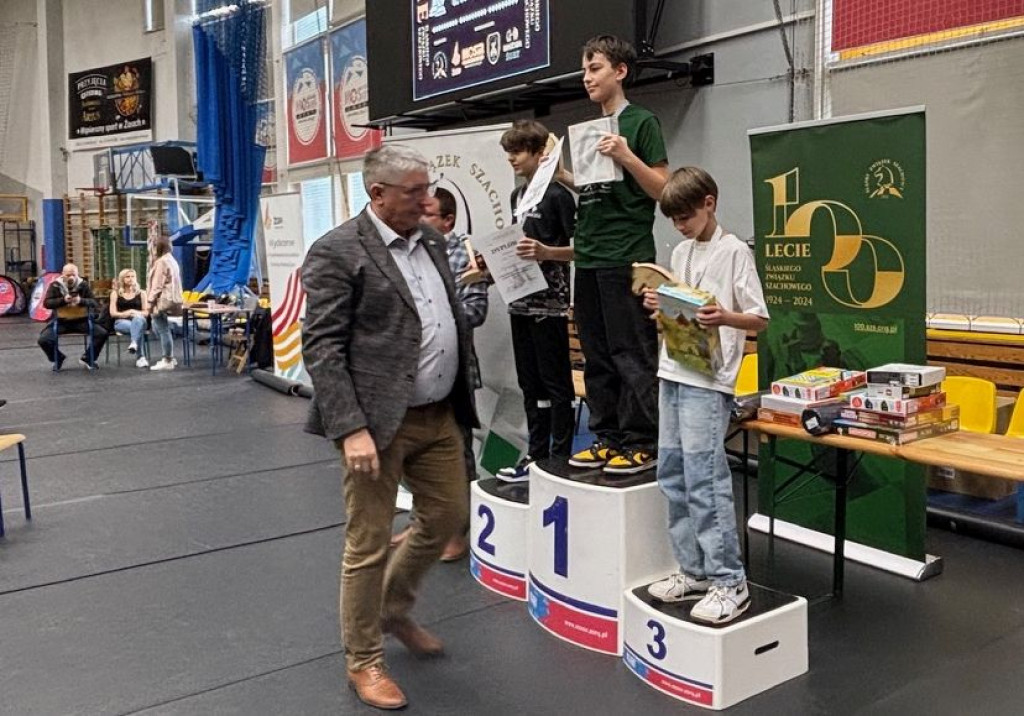 Nasz szachista na trzecim stopniu podium