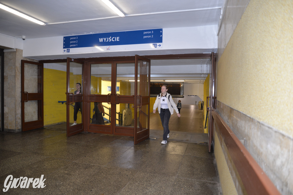 Tarnowskie Góry. Dworzec kolejowy wizytówką miasta?