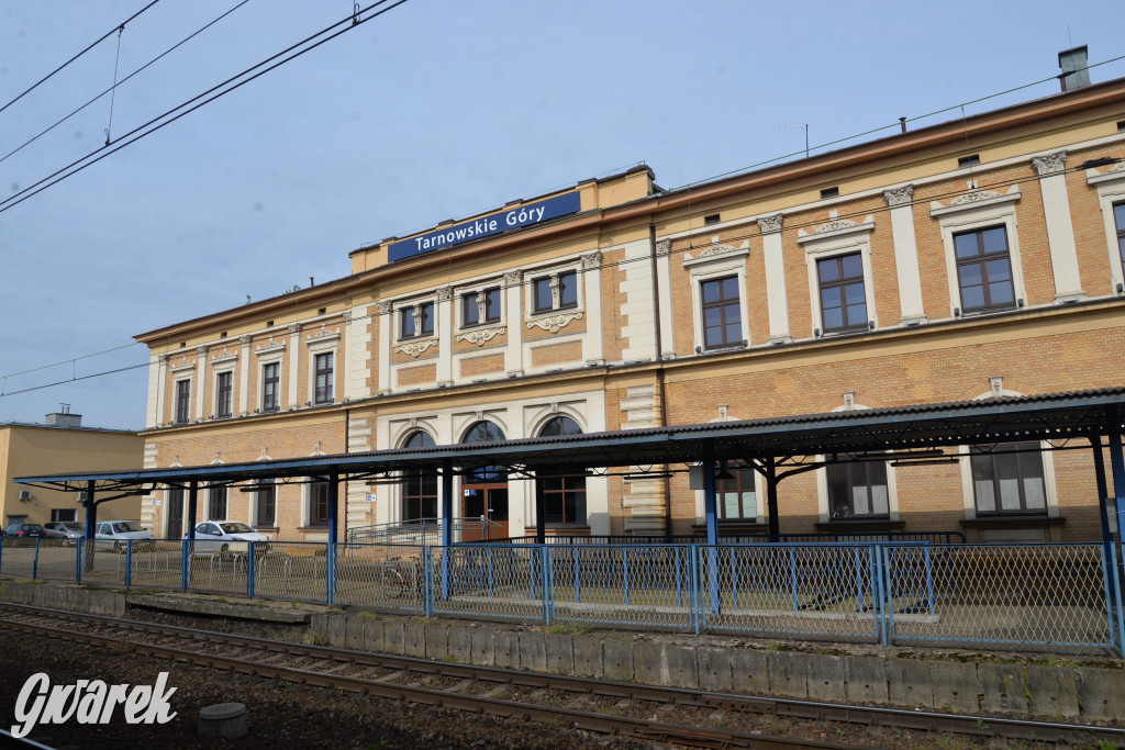 Tarnowskie Góry. Dworzec kolejowy wizytówką miasta?