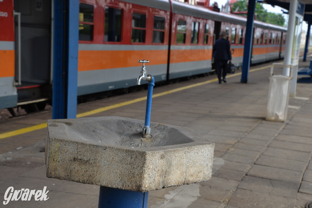 Tarnowskie Góry. Dworzec kolejowy wizytówką miasta?