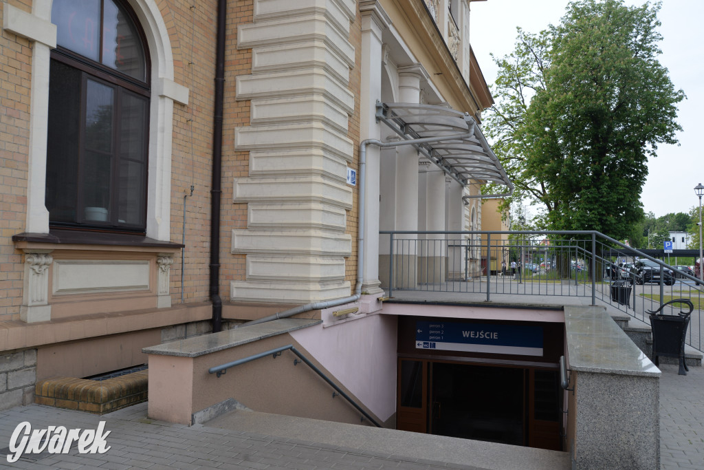 Tarnowskie Góry. Dworzec kolejowy wizytówką miasta?