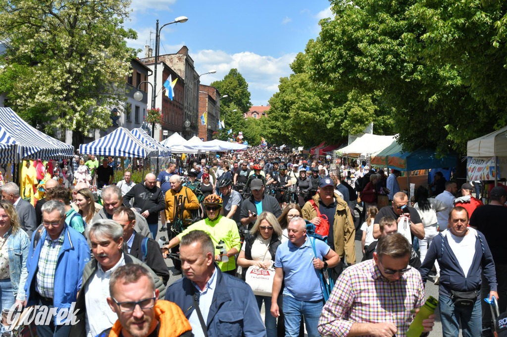 Tysiące pielgrzymów w Piekarach Śląskich