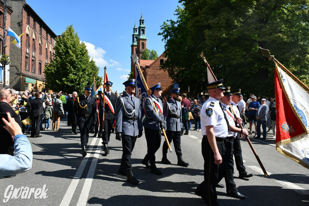 Tysiące pielgrzymów w Piekarach Śląskich