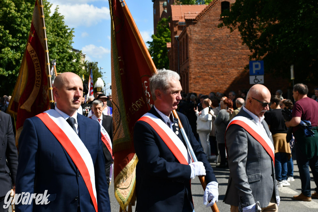 Tysiące pielgrzymów w Piekarach Śląskich