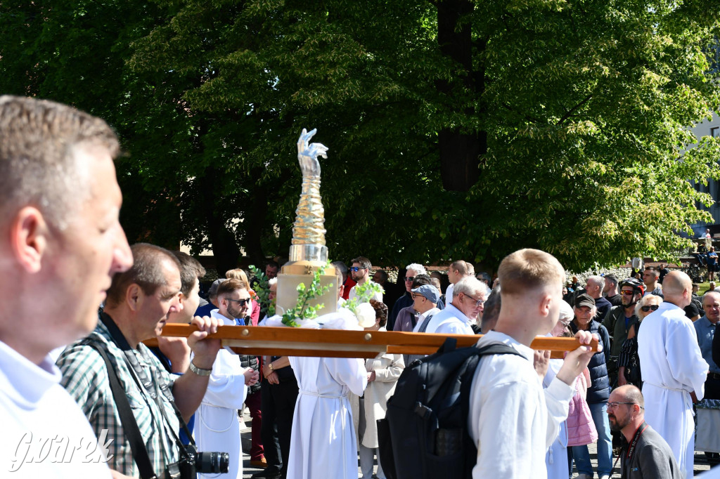 Tysiące pielgrzymów w Piekarach Śląskich