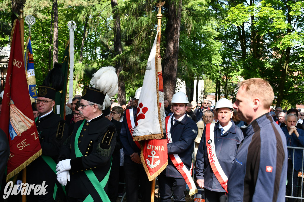 Tysiące pielgrzymów w Piekarach Śląskich