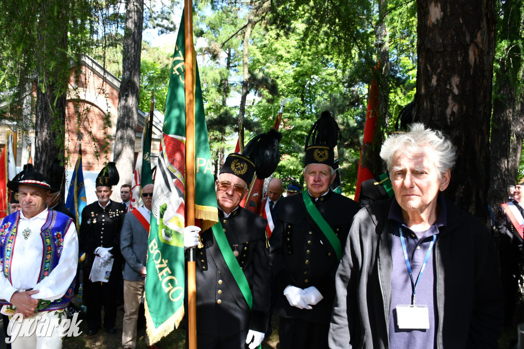 Tysiące pielgrzymów w Piekarach Śląskich