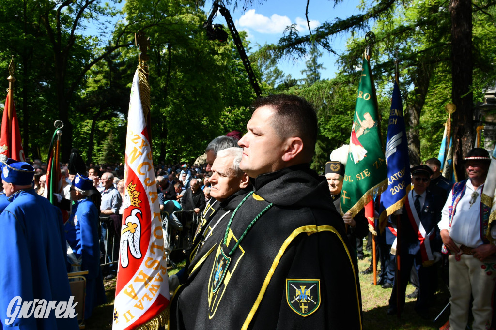 Tysiące pielgrzymów w Piekarach Śląskich