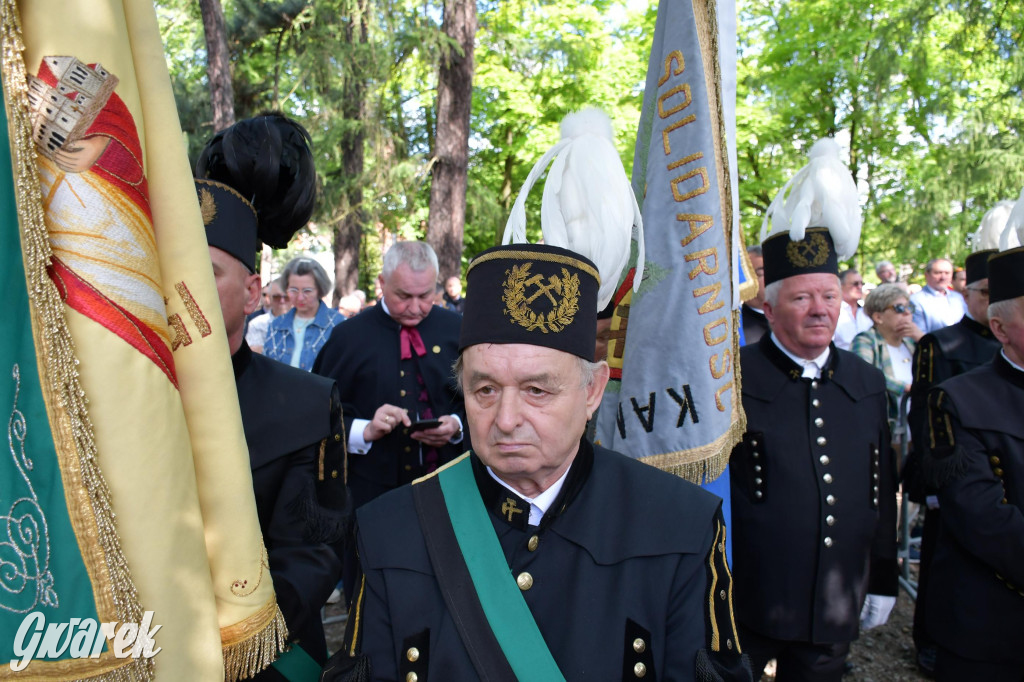 Tysiące pielgrzymów w Piekarach Śląskich