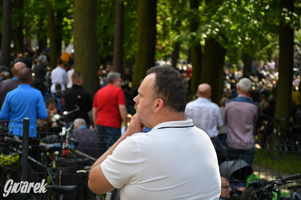 Tysiące pielgrzymów w Piekarach Śląskich