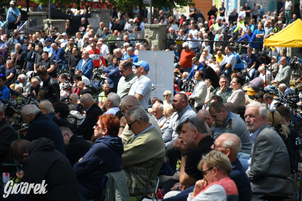 Tysiące pielgrzymów w Piekarach Śląskich