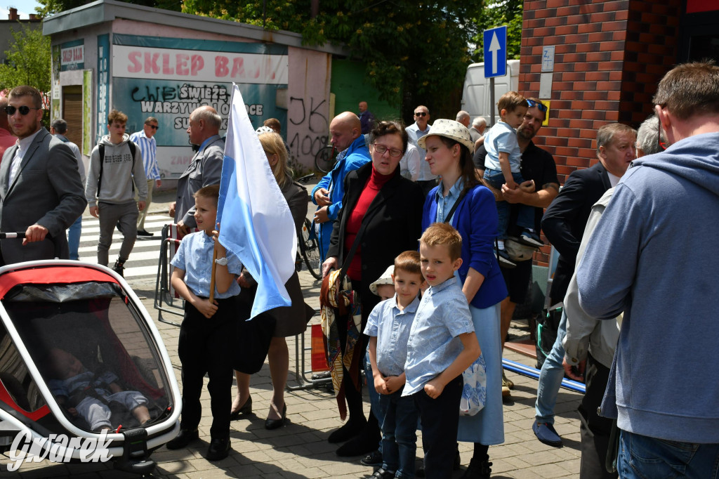 Tysiące pielgrzymów w Piekarach Śląskich