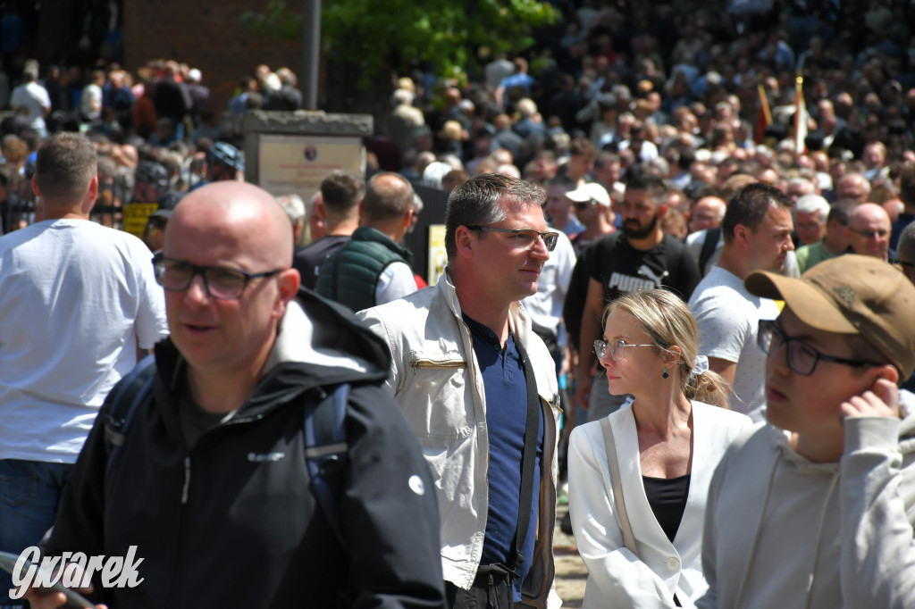 Tysiące pielgrzymów w Piekarach Śląskich