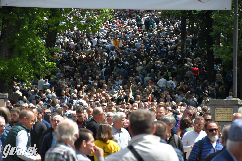Tysiące pielgrzymów w Piekarach Śląskich