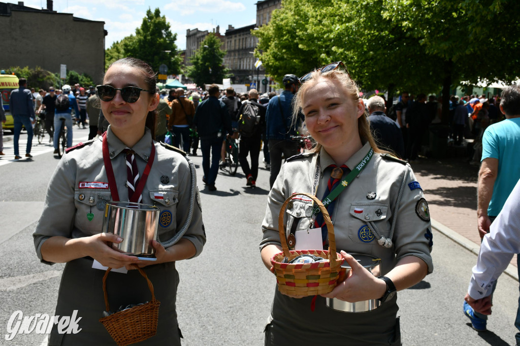 Tysiące pielgrzymów w Piekarach Śląskich