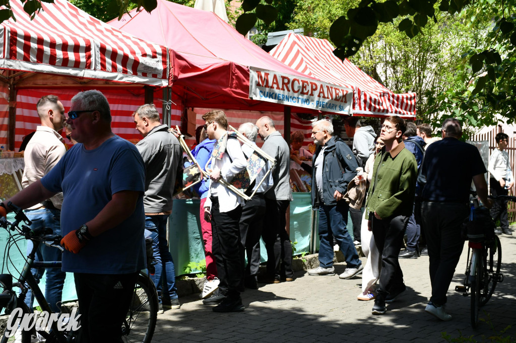 Tysiące pielgrzymów w Piekarach Śląskich