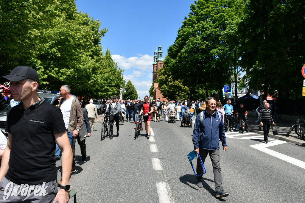 Tysiące pielgrzymów w Piekarach Śląskich