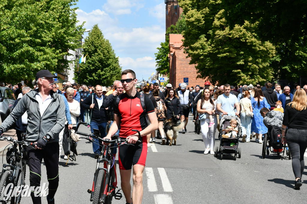 Tysiące pielgrzymów w Piekarach Śląskich