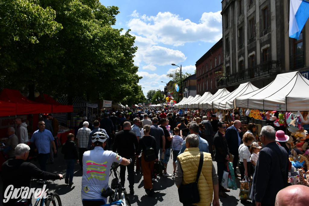 Tysiące pielgrzymów w Piekarach Śląskich