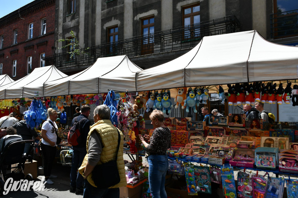 Tysiące pielgrzymów w Piekarach Śląskich
