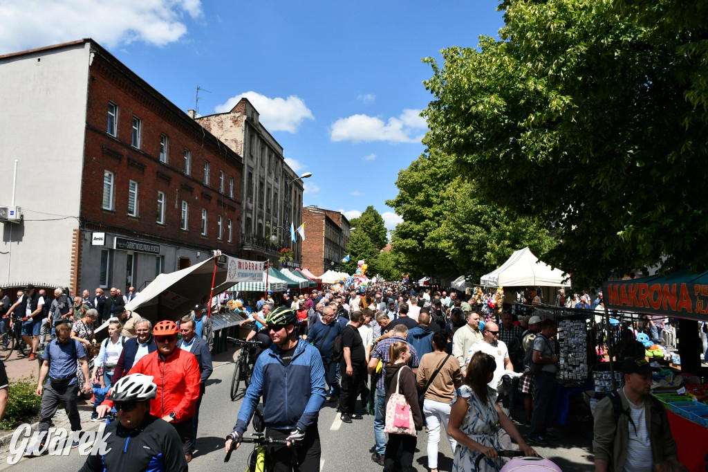 Tysiące pielgrzymów w Piekarach Śląskich