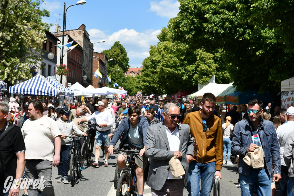 Tysiące pielgrzymów w Piekarach Śląskich