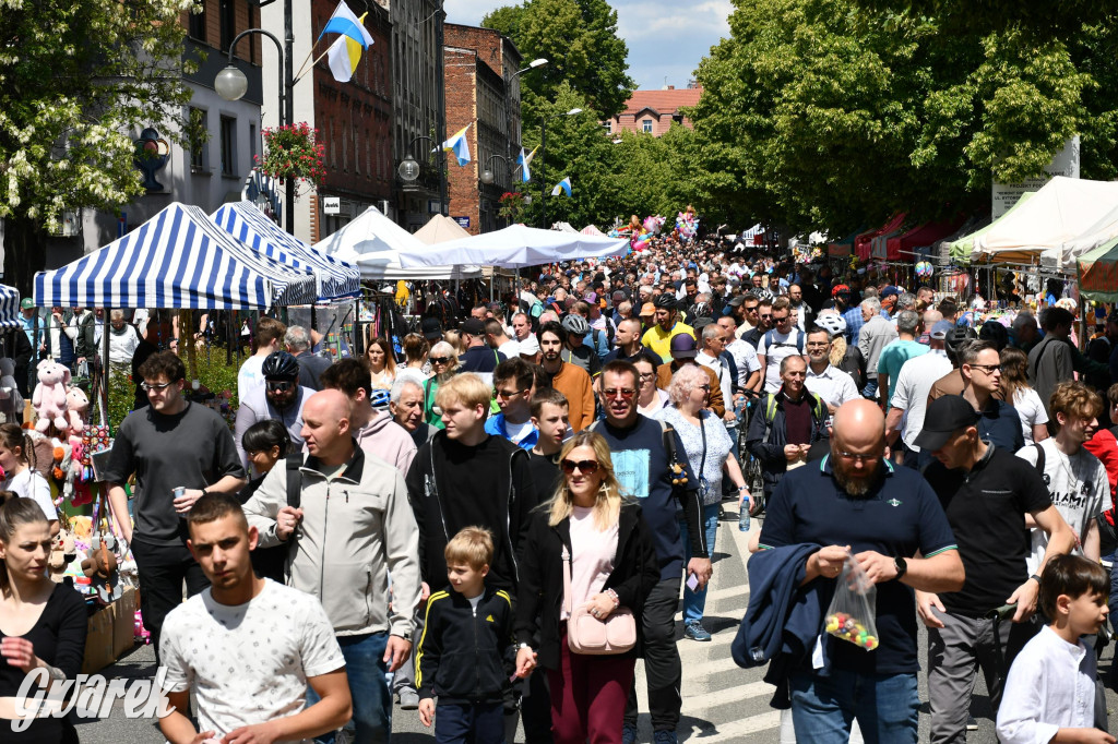 Tysiące pielgrzymów w Piekarach Śląskich